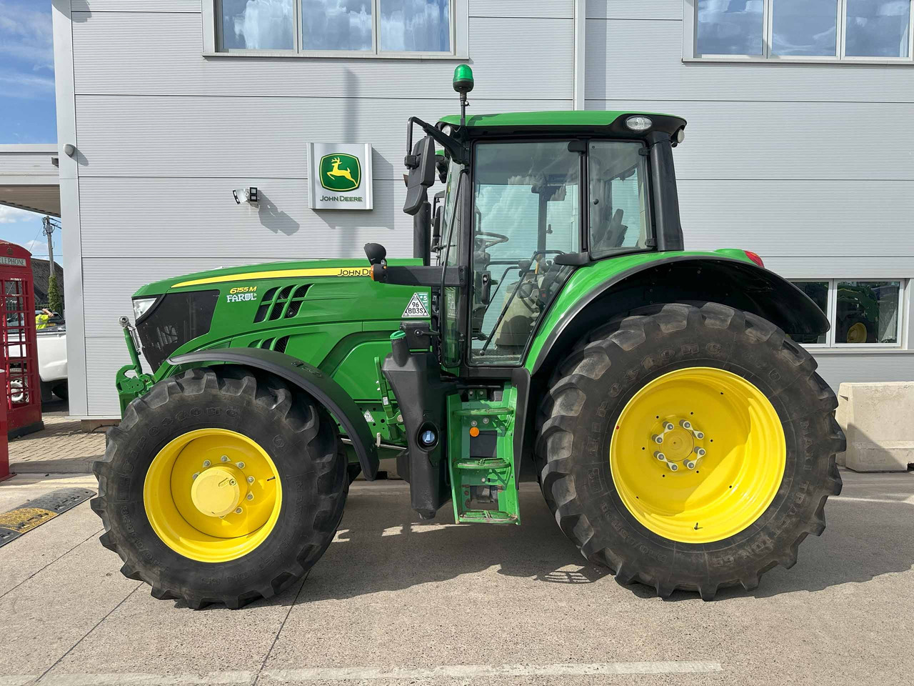 John Deere 6155M - Трактор: фото 2 John Deere 6155M - Трактор: фото 2