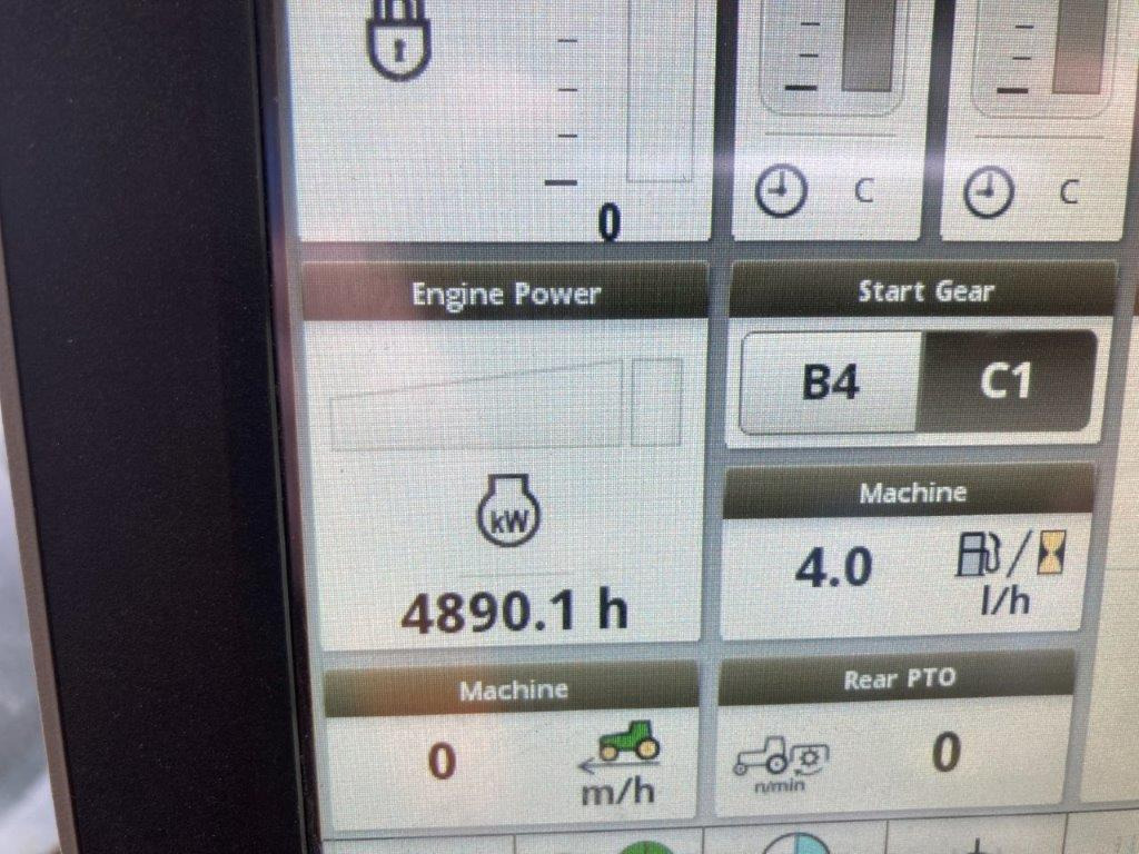John Deere 6155R - Трактор: фото 2 John Deere 6155R - Трактор: фото 2