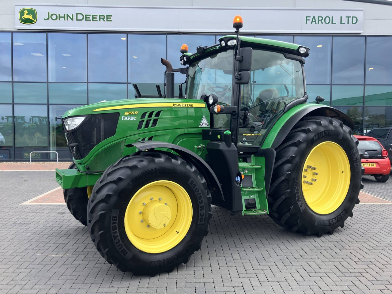 John Deere 6155R - Трактор: фото 1 John Deere 6155R - Трактор: фото 1