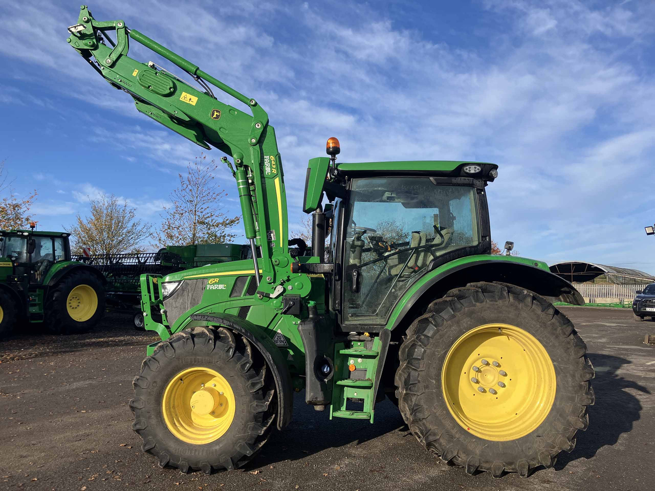 John Deere 6R 150 + 643R Loader - Трактор: фото 2 John Deere 6R 150 + 643R Loader - Трактор: фото 2