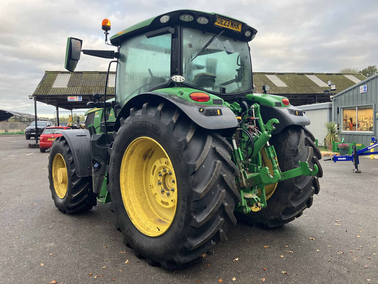 John Deere 6R 185 - Трактор: фото 3 John Deere 6R 185 - Трактор: фото 3