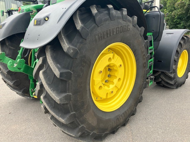 John Deere 6R250 - Трактор: фото 4 John Deere 6R250 - Трактор: фото 4