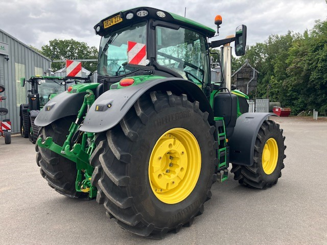 John Deere 6R250 - Трактор: фото 3 John Deere 6R250 - Трактор: фото 3