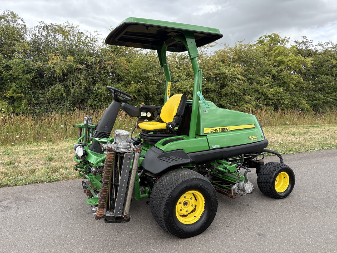 John Deere 7500AE Fairway Mower - Газонокосилка: фото 1 John Deere 7500AE Fairway Mower - Газонокосилка: фото 1
