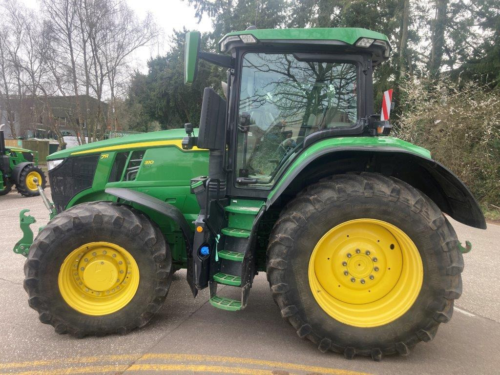John Deere 7R 310 - Трактор: фото 1 John Deere 7R 310 - Трактор: фото 1