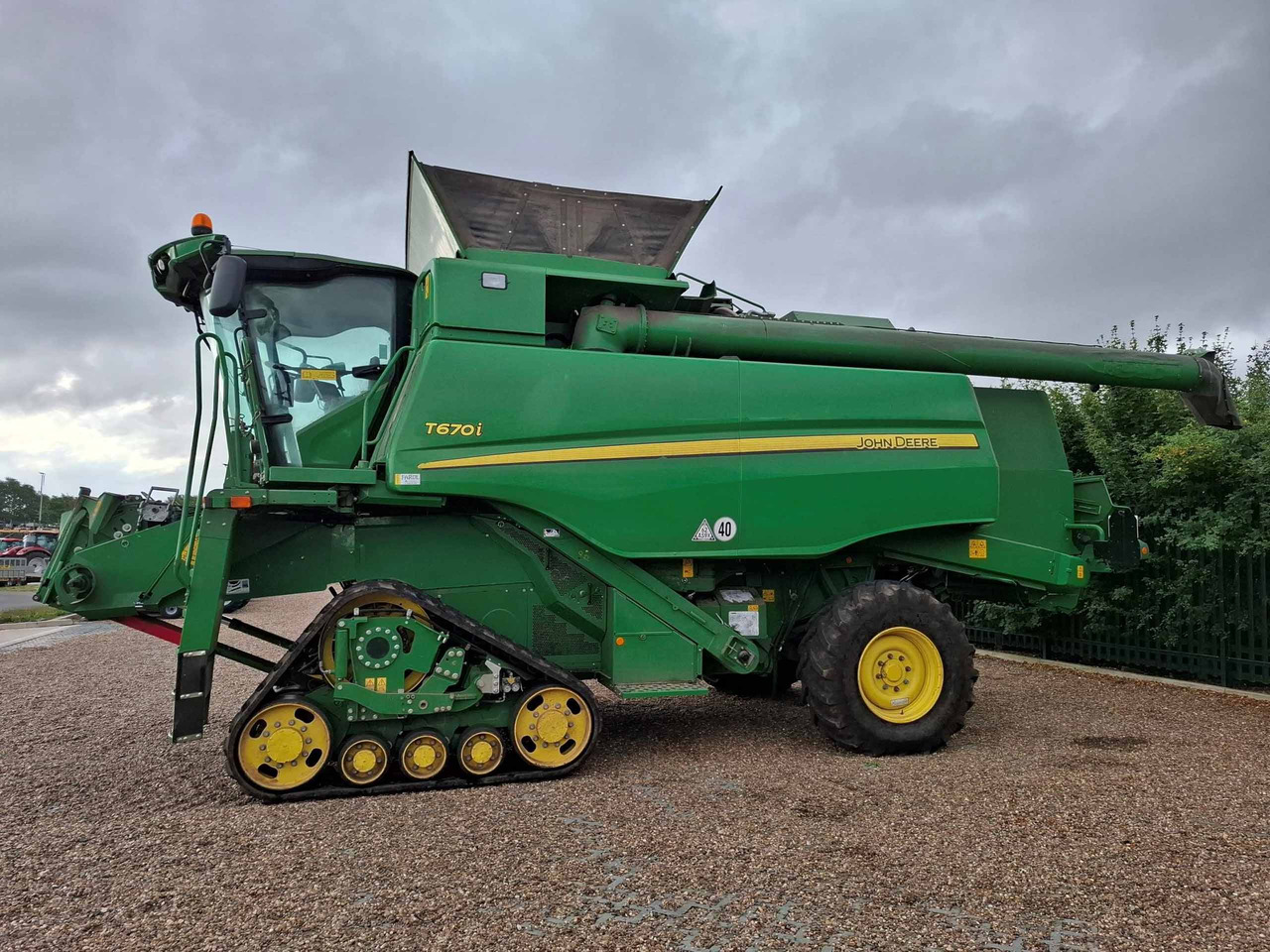 John Deere T670i - Зерноуборочный комбайн: фото 2 John Deere T670i - Зерноуборочный комбайн: фото 2