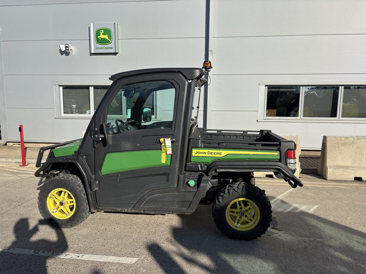 John Deere XUV865M Gator - Квадроцикл: фото 1 John Deere XUV865M Gator - Квадроцикл: фото 1