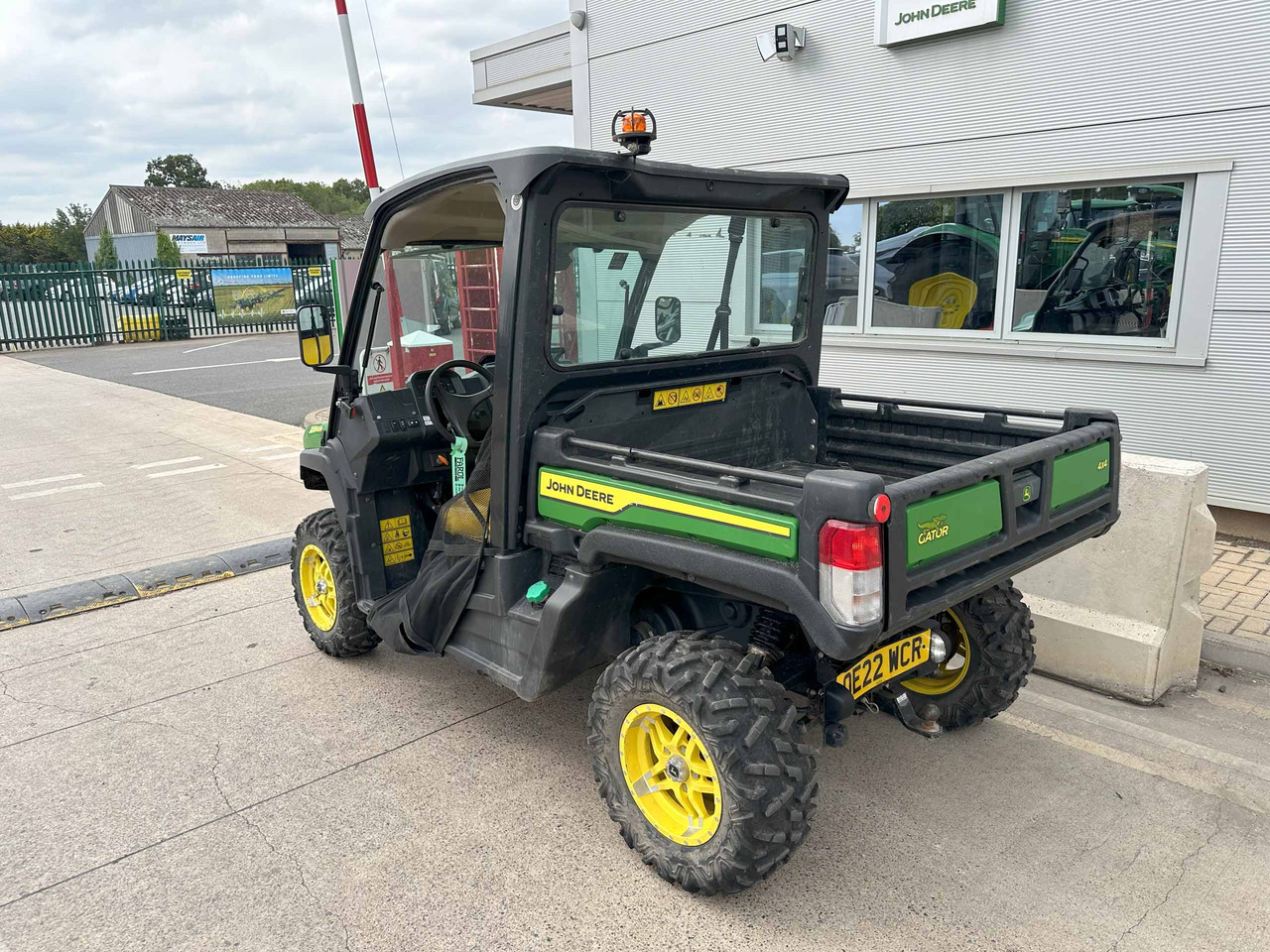 John Deere XUV865M - Квадроцикл: фото 3 John Deere XUV865M - Квадроцикл: фото 3