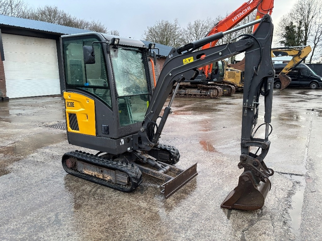 Мини-экскаватор Volvo EC 20 E: фото 7