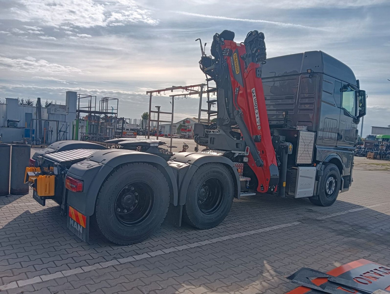 MAN TGX 26.580 6x4 EPSILON TZ17 LANGHOLZ - Тягач: фото 2 MAN TGX 26.580 6x4 EPSILON TZ17 LANGHOLZ - Тягач: фото 2
