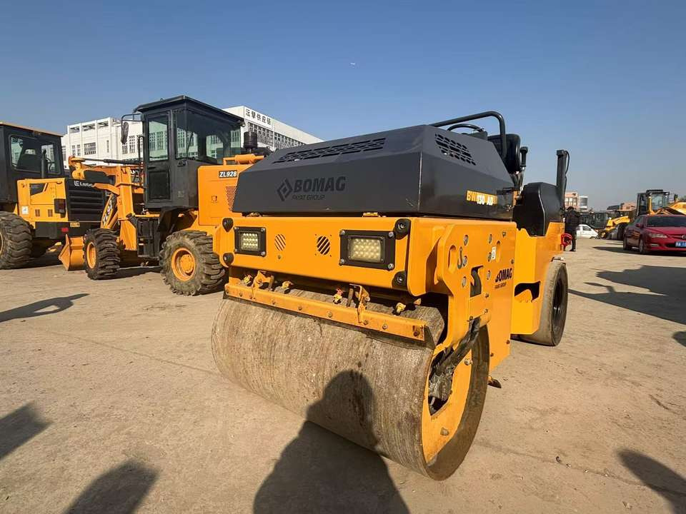 BOMAG BW130D Used Road Roller Construction Machinery for Sale in Good Condition - Дорожный каток: фото 3 BOMAG BW130D Used Road Roller Construction Machinery for Sale in Good Condition - Дорожный каток: фото 3