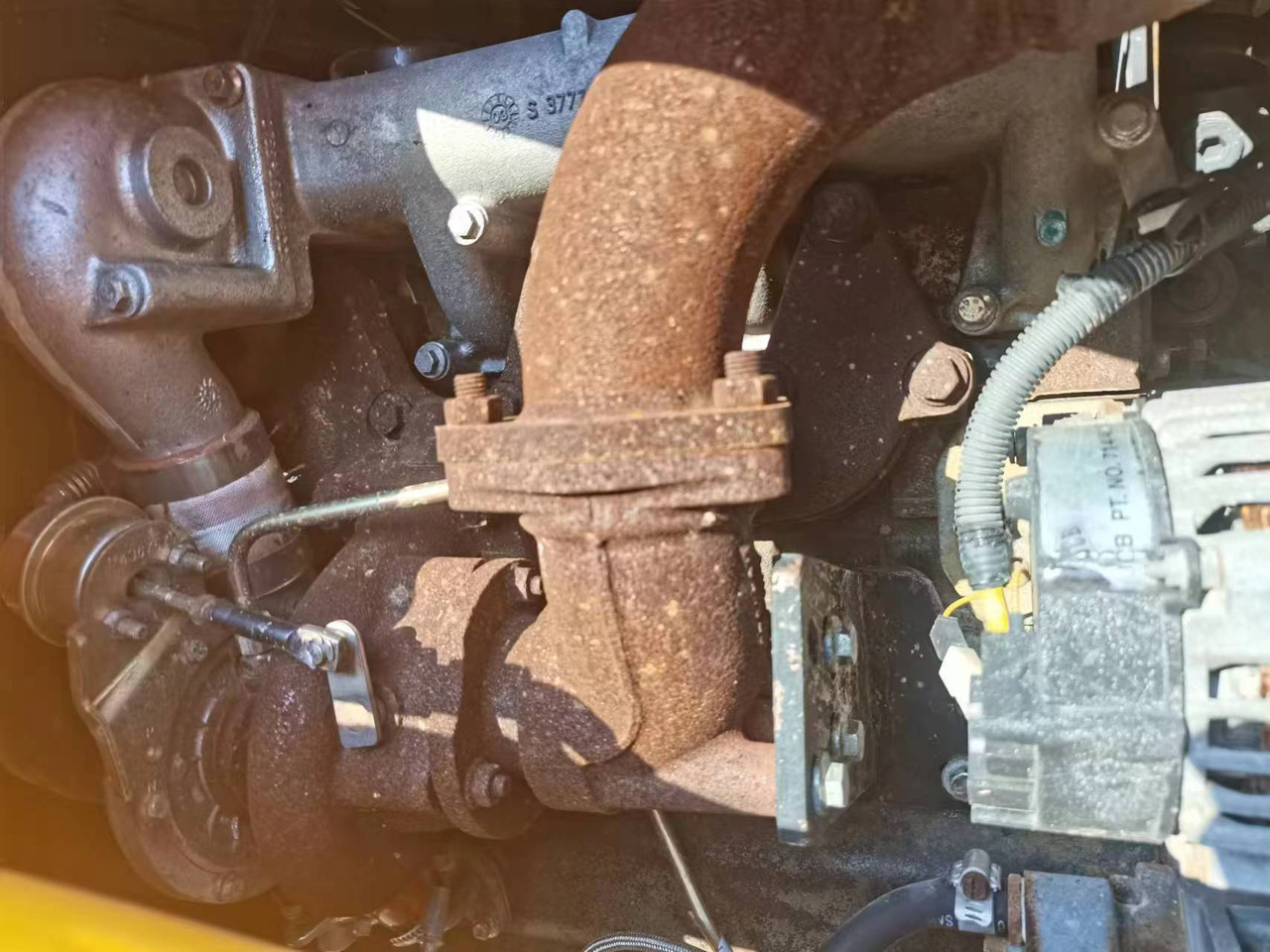 - Экскаватор-погрузчик: фото 3 - Экскаватор-погрузчик: фото 3