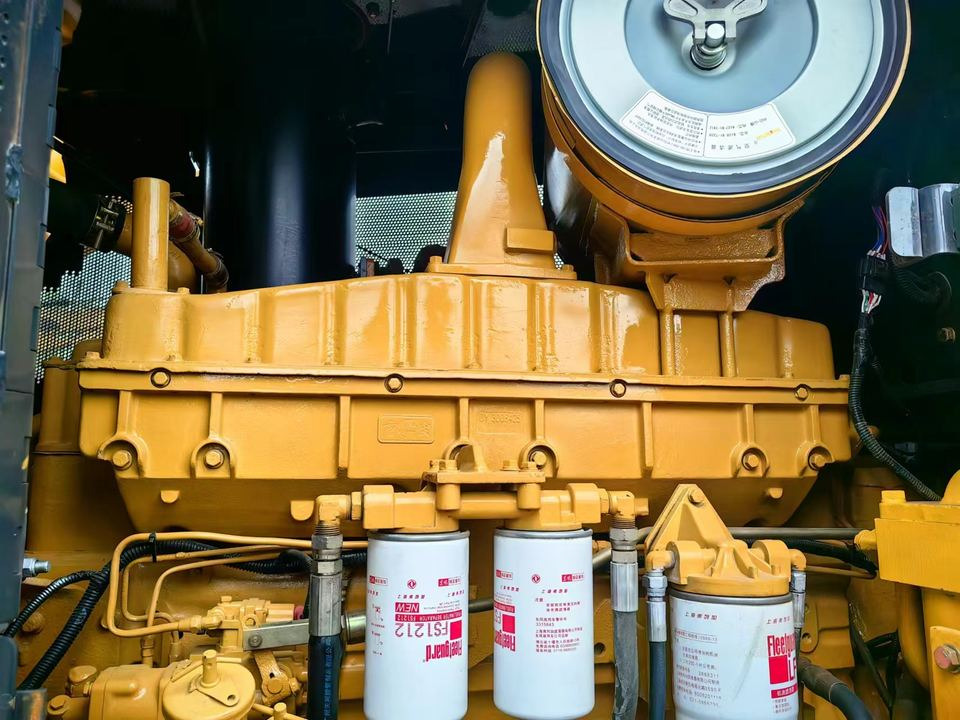 Shantui Second Hand Bulldozer SD32 Original Used Ripper Crawler Bulldozer Core Bearing Including Models SD13 SD16 SD22 SD32 SD42 - Бульдозер: фото 5 Shantui Second Hand Bulldozer SD32 Original Used Ripper Crawler Bulldozer Core Bearing Including Models SD13 SD16 SD22 SD32 SD42 - Бульдозер: фото 5