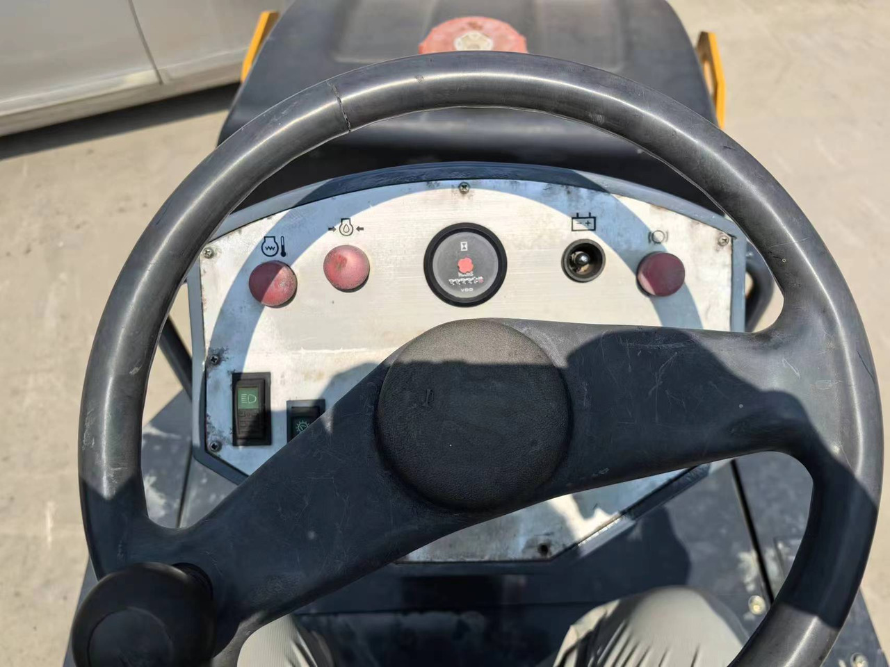 XCMG XMR60E - Каток: фото 5 XCMG XMR60E - Каток: фото 5