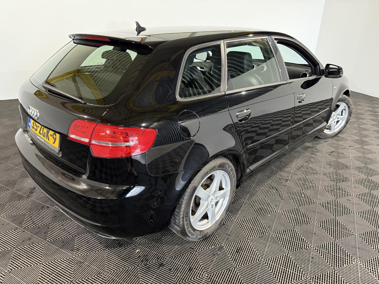 Audi A3 Sportback 1.2 TFSI S Line 35-ZGK-9 288.082 km - Легковой автомобиль: фото 2 Audi A3 Sportback 1.2 TFSI S Line 35-ZGK-9 288.082 km - Легковой автомобиль: фото 2
