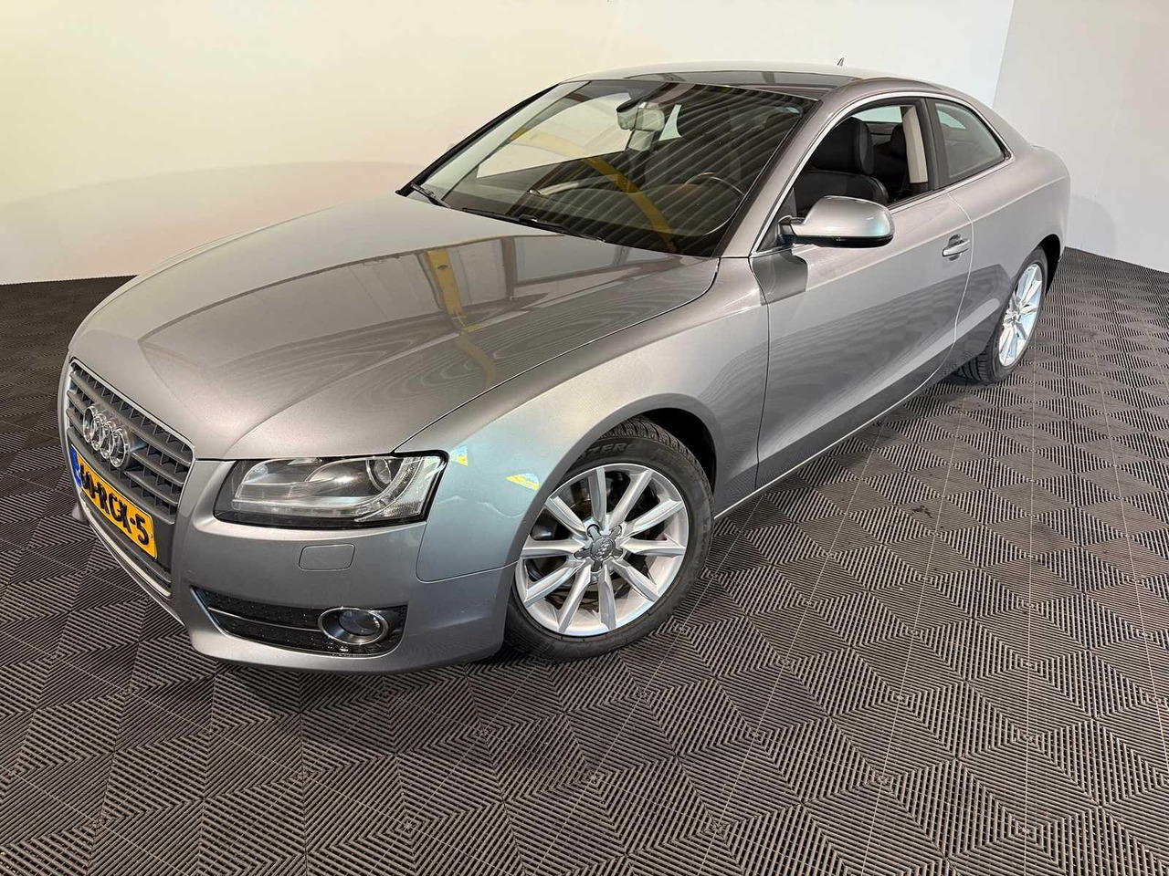 Легковой автомобиль Audi A5 Coupé 2.0 TFSI Pro Line Business 2011 233.366 km 60-RGK-5: фото 1