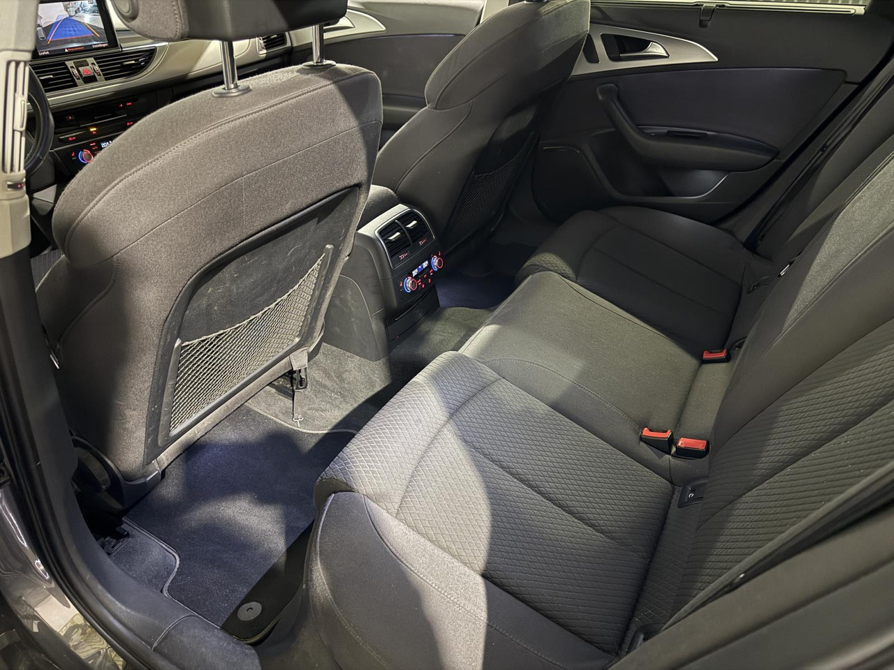 Audi | A6 Avant | 1.8 TFSI ultra Premium Edition | 2016 | 240.412 km | Automaat | L563VD | Geen oordeel - Легковой автомобиль: фото 2 Audi | A6 Avant | 1.8 TFSI ultra Premium Edition | 2016 | 240.412 km | Automaat | L563VD | Geen oordeel - Легковой автомобиль: фото 2