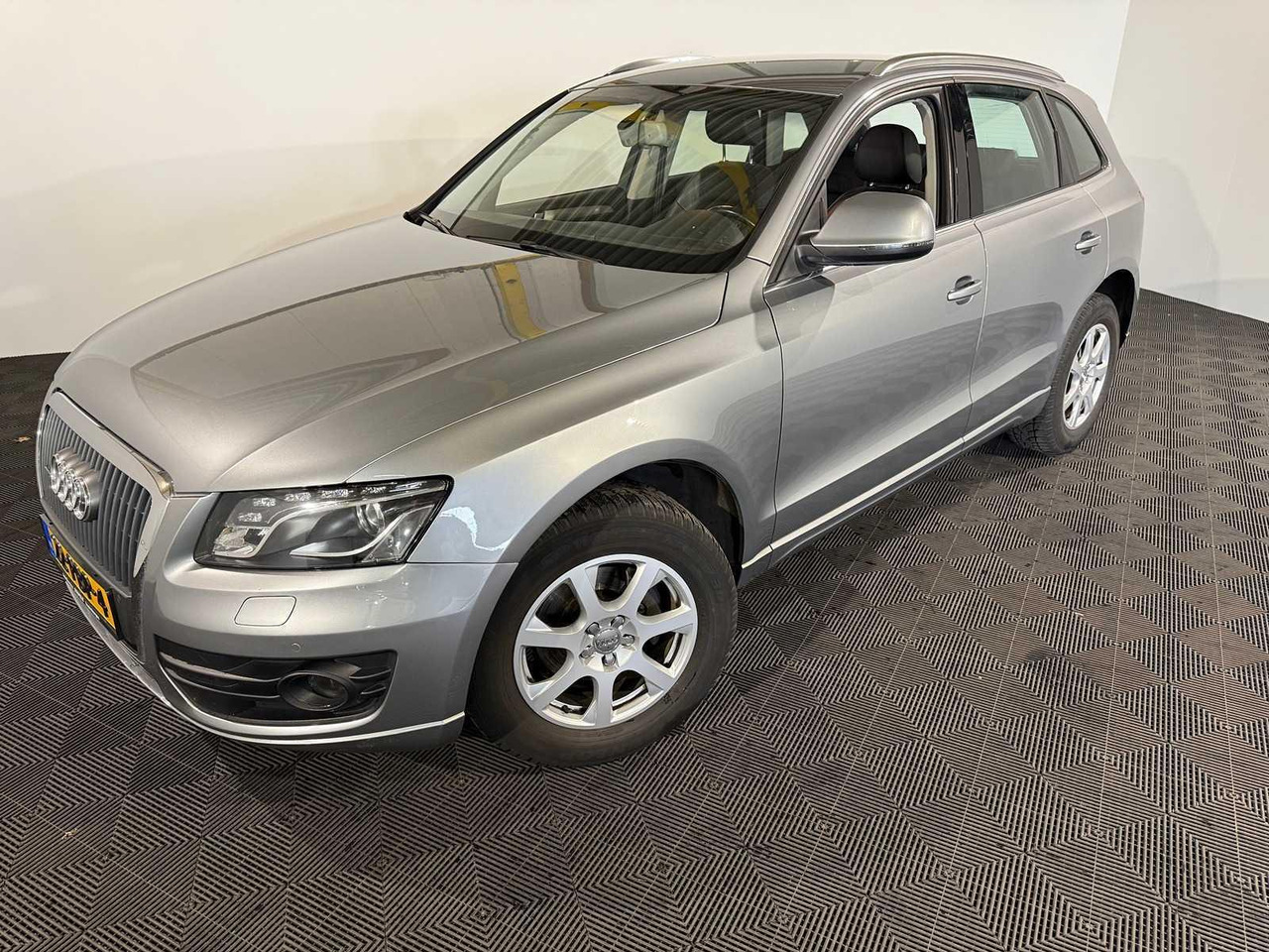 Audi Q5 2.0 TFSI quattro Pro Line | 2011 | 228.356 km | 22-PBP-4 - Внедорожник: фото 1 Audi Q5 2.0 TFSI quattro Pro Line | 2011 | 228.356 km | 22-PBP-4 - Внедорожник: фото 1