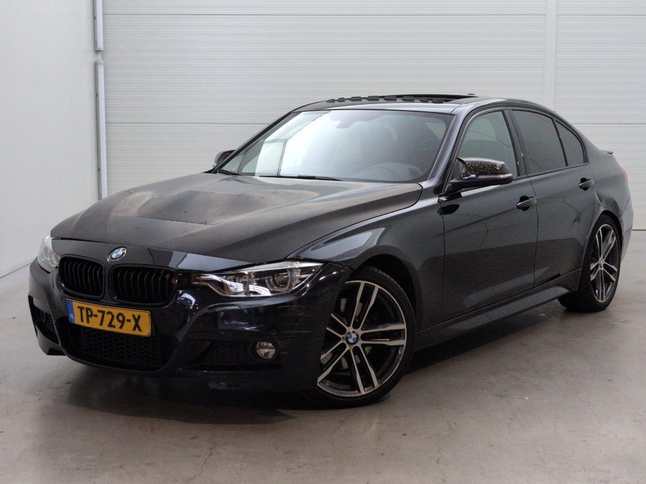 BMW 3-serie 330i Edition M Sport Shadow High Executive | 2018 | 184.569 km | Automaat | TP729X | NAP: Logisch - Седан: фото 1 BMW 3-serie 330i Edition M Sport Shadow High Executive | 2018 | 184.569 km | Automaat | TP729X | NAP: Logisch - Седан: фото 1