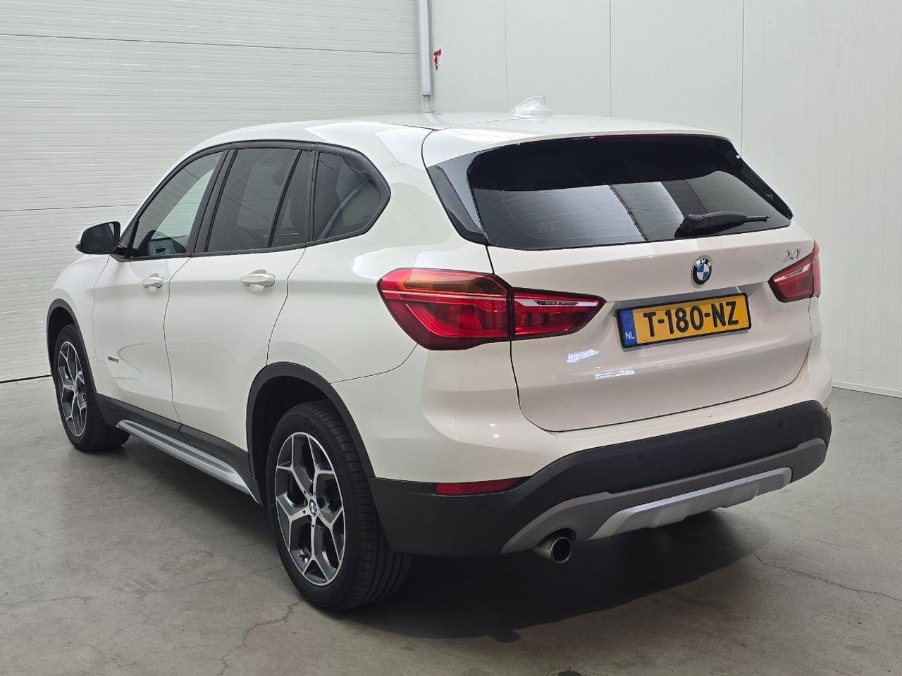 BMW X1 sDrive18i Executive | 2017 | 106.088 km | Automaat | T180NZ | NAP: Geen oordeel - Внедорожник: фото 3 BMW X1 sDrive18i Executive | 2017 | 106.088 km | Automaat | T180NZ | NAP: Geen oordeel - Внедорожник: фото 3
