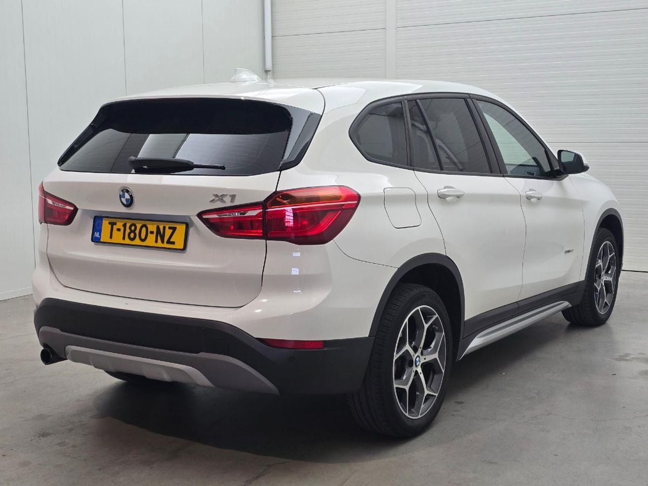 BMW X1 sDrive18i Executive | 2017 | 106.088 km | Automaat | T180NZ | NAP: Geen oordeel - Внедорожник: фото 4 BMW X1 sDrive18i Executive | 2017 | 106.088 km | Automaat | T180NZ | NAP: Geen oordeel - Внедорожник: фото 4