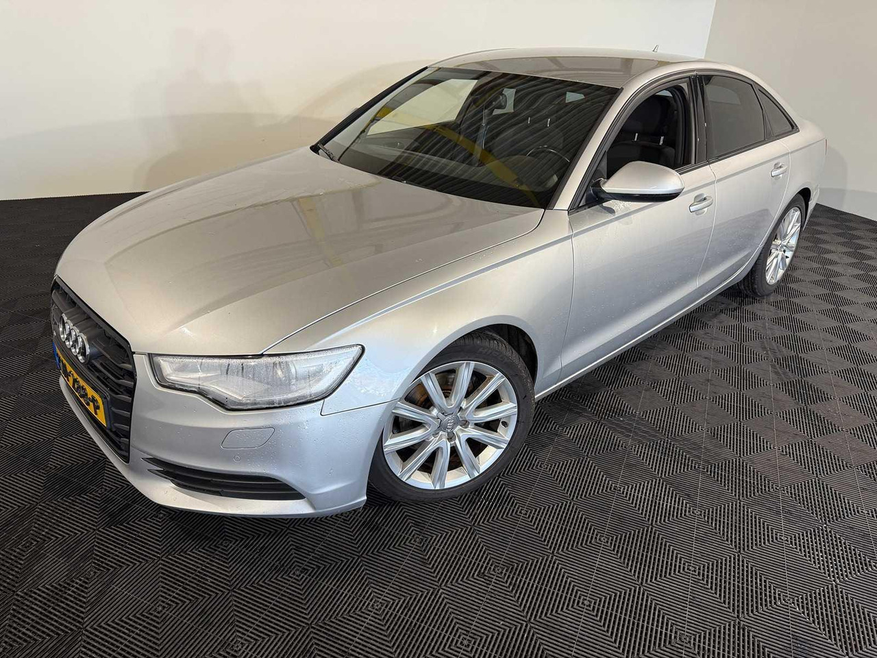 Audi A6 Limousine 2.8 FSI KH-288-P 236.914 km - Другая техника: фото 1 Audi A6 Limousine 2.8 FSI KH-288-P 236.914 km - Другая техника: фото 1