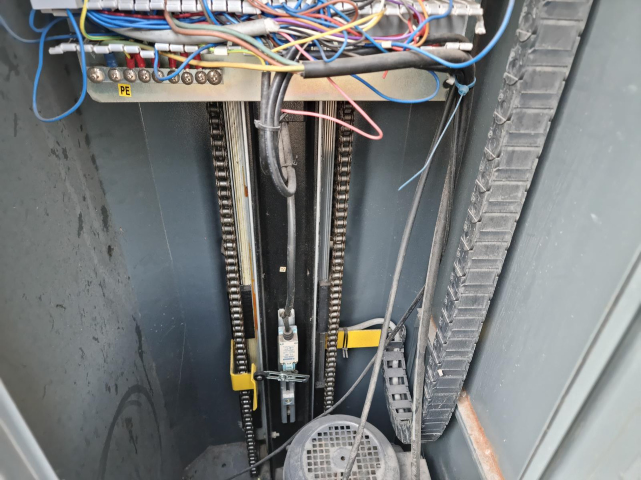 EVC MH R9-2000AE Wikkelmachine - Оборудование для мастерских: фото 5 EVC MH R9-2000AE Wikkelmachine - Оборудование для мастерских: фото 5