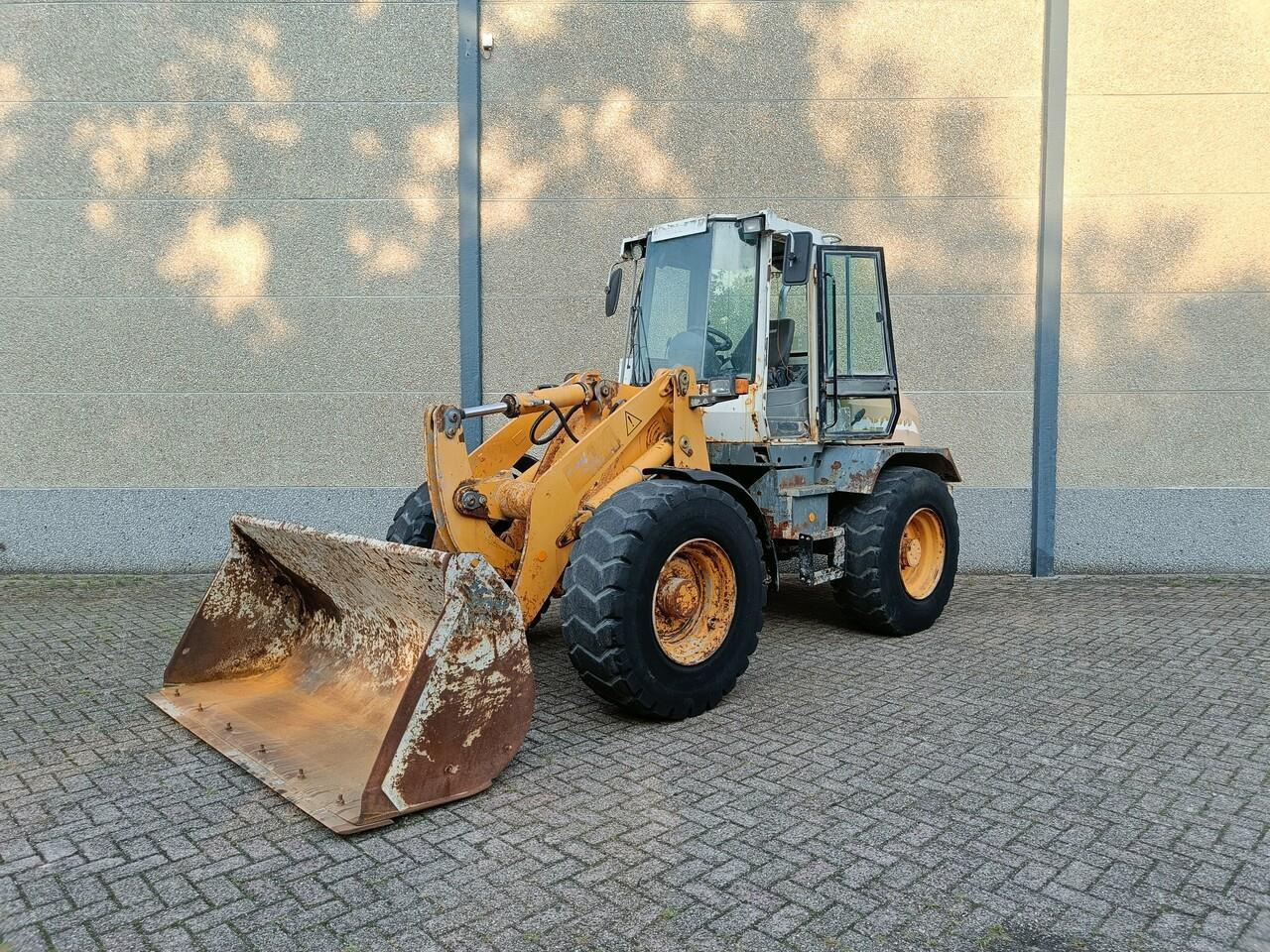 Liebherr L514 Shovel - Колёсный погрузчик: фото 1 Liebherr L514 Shovel - Колёсный погрузчик: фото 1
