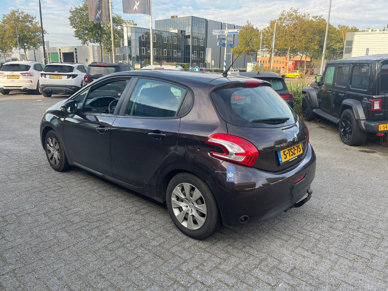 Peugeot 208 1.2 VTi Urban Soul LPG | 2013 | 299.279 km | 5TSZ75 | NAP: Geen oordeel - Хэтчбек: фото 3 Peugeot 208 1.2 VTi Urban Soul LPG | 2013 | 299.279 km | 5TSZ75 | NAP: Geen oordeel - Хэтчбек: фото 3