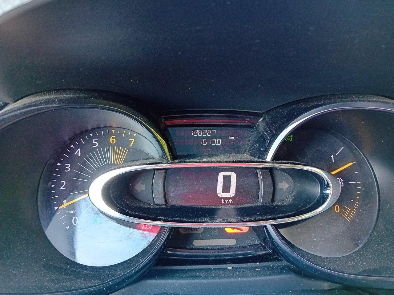 Renault | Clio | 1.2 16V | 2014 | 128.227 km | TN-718-J - Хэтчбек: фото 2 Renault | Clio | 1.2 16V | 2014 | 128.227 km | TN-718-J - Хэтчбек: фото 2