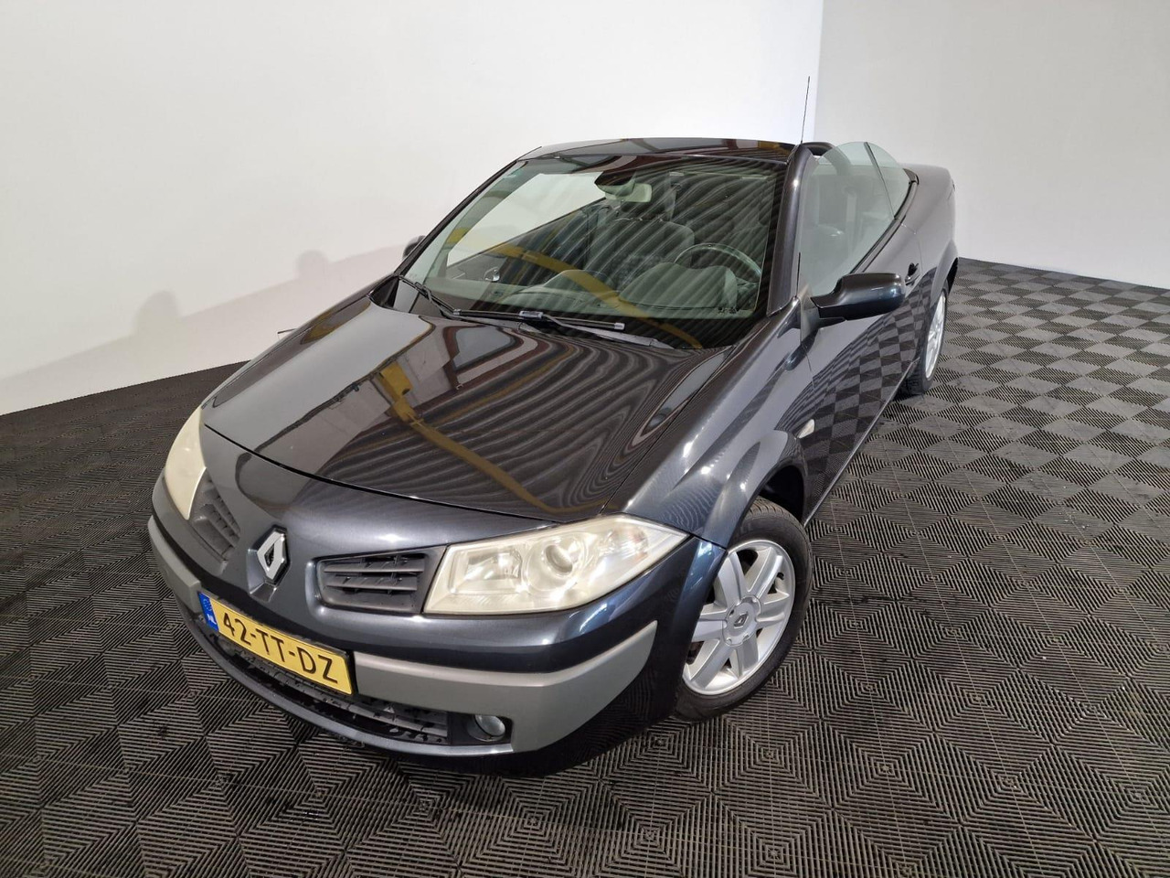 Легковой автомобиль Renault Mégane Cabriolet 1.6-16V Authentique 42-TT-DZ 217.615 km: фото 1
