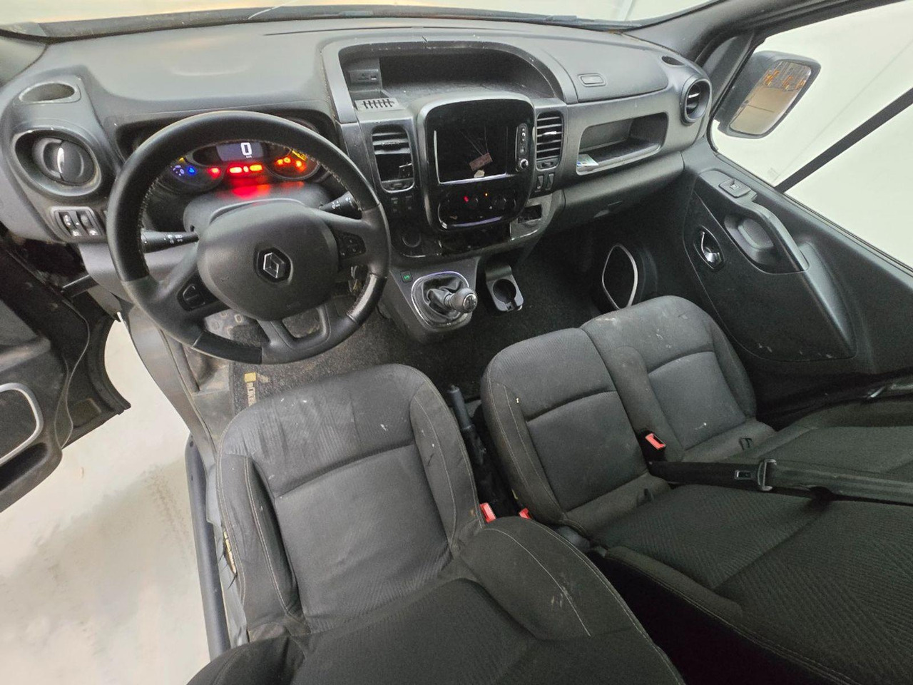 Renault Trafic 1.6 dCi T29 L2H2 Comfort Energy | 2015 | 305.750 km | VR261T | NAP: Logisch - Цельнометаллический фургон: фото 5 Renault Trafic 1.6 dCi T29 L2H2 Comfort Energy | 2015 | 305.750 km | VR261T | NAP: Logisch - Цельнометаллический фургон: фото 5