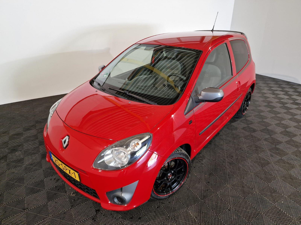Renault Twingo 1.2-16V Collection 20-SPX-1 149.179 km - Легковой автомобиль: фото 1 Renault Twingo 1.2-16V Collection 20-SPX-1 149.179 km - Легковой автомобиль: фото 1