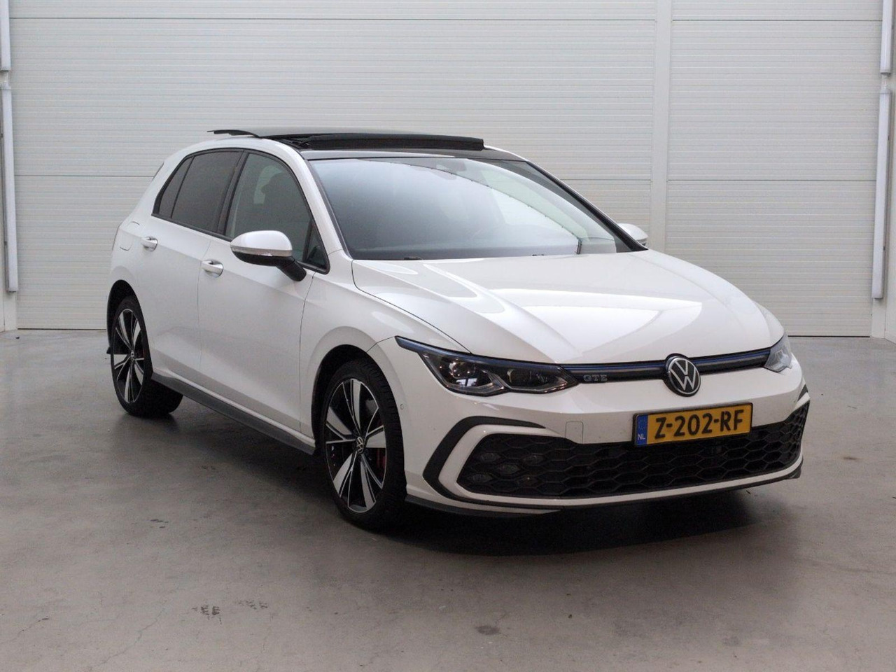 Volkswagen Golf 1.4 eHybrid GTE | 2022 | 76.195 km | Automaat | Z202RF | NAP: Geen oordeel - Хэтчбек: фото 2 Volkswagen Golf 1.4 eHybrid GTE | 2022 | 76.195 km | Automaat | Z202RF | NAP: Geen oordeel - Хэтчбек: фото 2