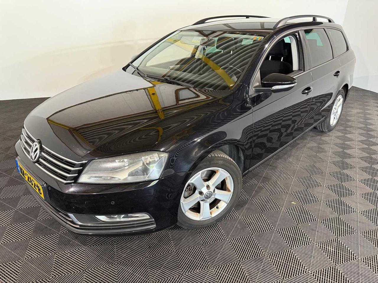 Volkswagen Passat Variant 1.4 TSI Comfortline | 2011 | 265.120 km | NZ-262-B - Легковой автомобиль: фото 1 Volkswagen Passat Variant 1.4 TSI Comfortline | 2011 | 265.120 km | NZ-262-B - Легковой автомобиль: фото 1
