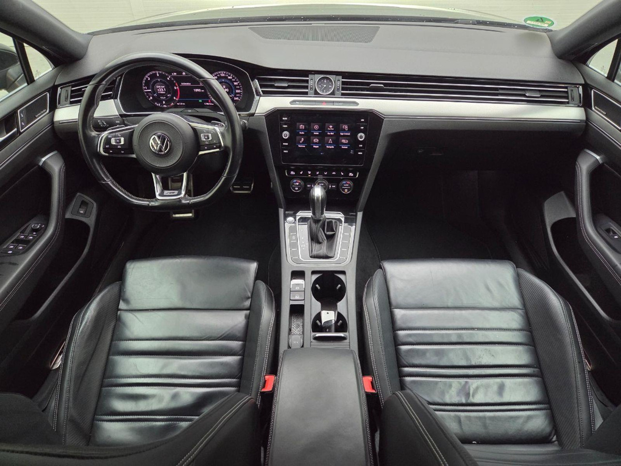 Volkswagen Passat Variant 1.6 TDI Highline Business R | 2018 | 179.613 km | Automaat | XB542L | NAP: Logisch - Легковой автомобиль: фото 5 Volkswagen Passat Variant 1.6 TDI Highline Business R | 2018 | 179.613 km | Automaat | XB542L | NAP: Logisch - Легковой автомобиль: фото 5