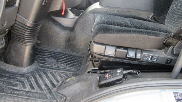Грузовик с закрытым кузовом Mercedes-Benz 1224L Koffer LBW 2 to. Klima, neuer Tacho 4.1: фото 12