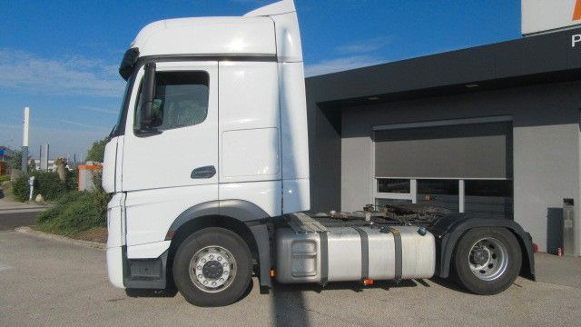 Mercedes-Benz Actros 1845LS Kipphydr. 2 Leiter - Тягач: фото 4 Mercedes-Benz Actros 1845LS Kipphydr. 2 Leiter - Тягач: фото 4