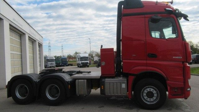 Mercedes-Benz Actros 3358LS 6x4 120 t. LZGG. Retarder - Тягач: фото 4 Mercedes-Benz Actros 3358LS 6x4 120 t. LZGG. Retarder - Тягач: фото 4