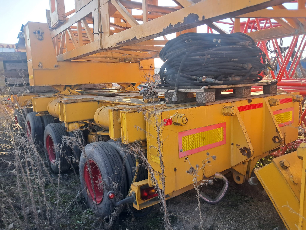 Capperi RCT57A - Низкорамный полуприцеп: фото 4 Capperi RCT57A - Низкорамный полуприцеп: фото 4