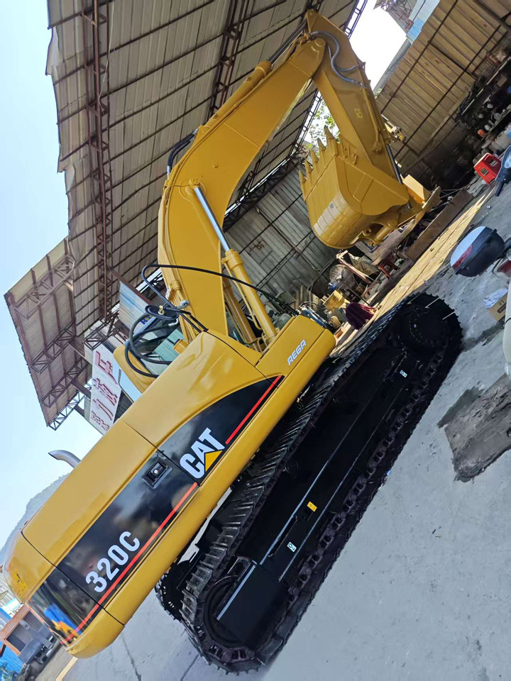 CATPILLAR 320CL - Гусеничный экскаватор: фото 1 CATPILLAR 320CL - Гусеничный экскаватор: фото 1