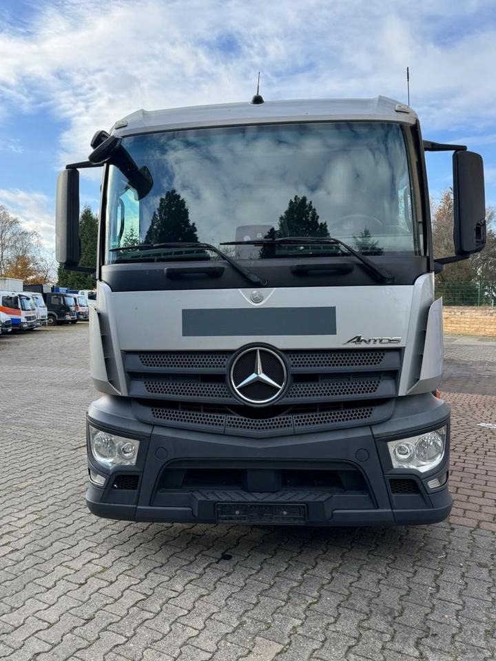 Mercedes-Benz Antos 2540/Durchladbar/2xLBW/Frigoblock/2instock - Грузовик с закрытым кузовом: фото 4 Mercedes-Benz Antos 2540/Durchladbar/2xLBW/Frigoblock/2instock - Грузовик с закрытым кузовом: фото 4