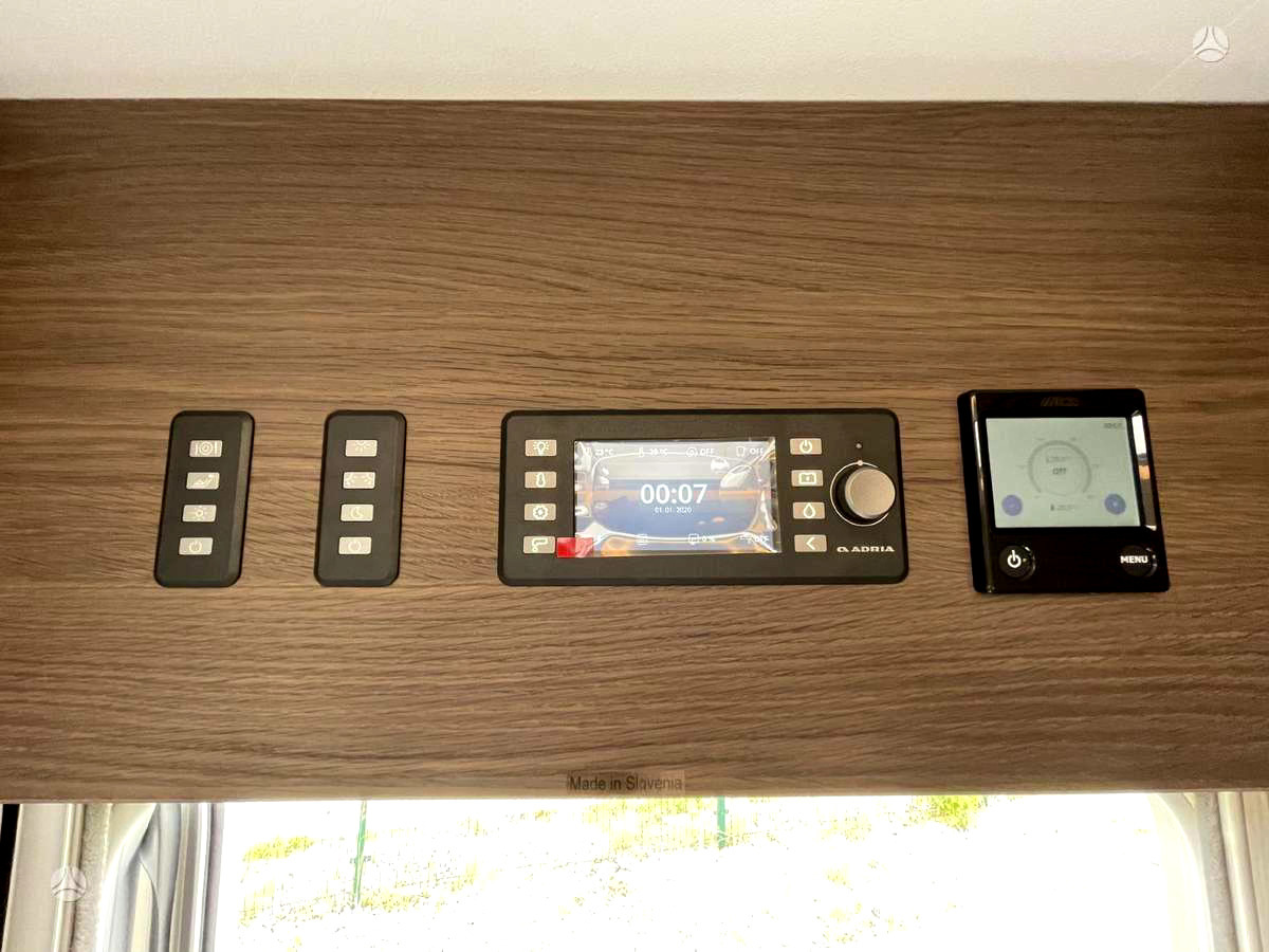 Интегрированный автодом Adria Super Sonic 780 SL: фото 18