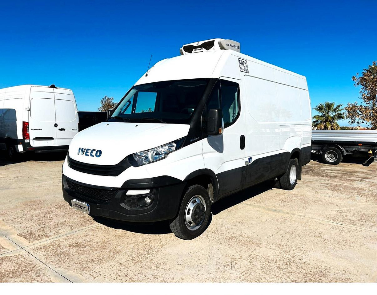 Iveco Daily 35C15 Furgone gemellato Isotermico - Малотоннажный рефрижератор: фото 1 Iveco Daily 35C15 Furgone gemellato Isotermico - Малотоннажный рефрижератор: фото 1