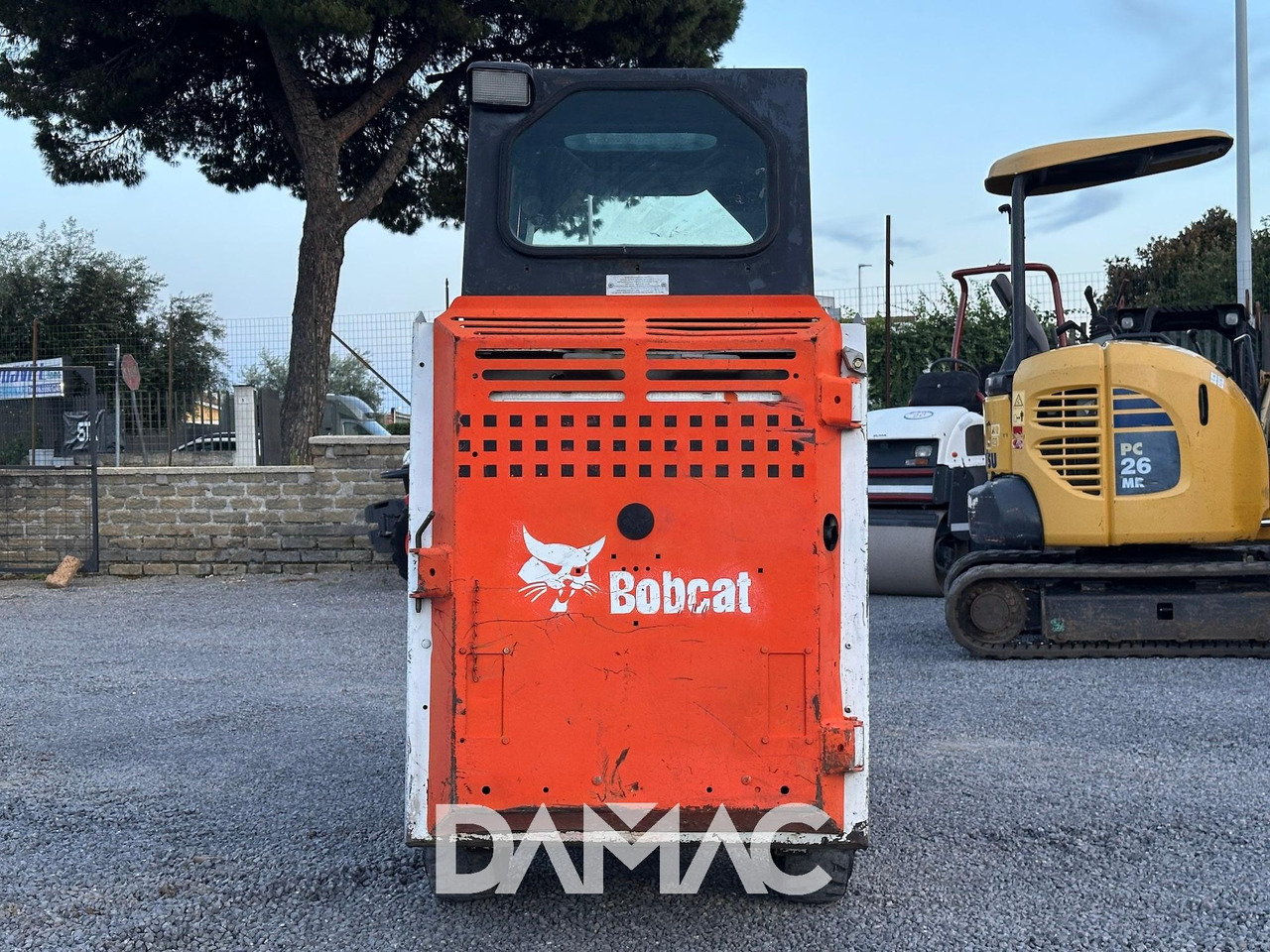 BOBCAT 463 - Мини-погрузчик с бортовым поворотом: фото 4 BOBCAT 463 - Мини-погрузчик с бортовым поворотом: фото 4