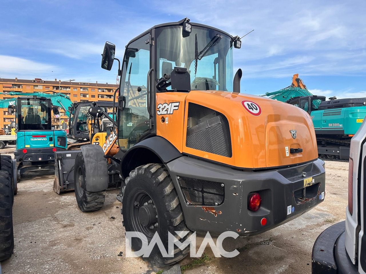 CASE 321F - Колёсный погрузчик: фото 3 CASE 321F - Колёсный погрузчик: фото 3