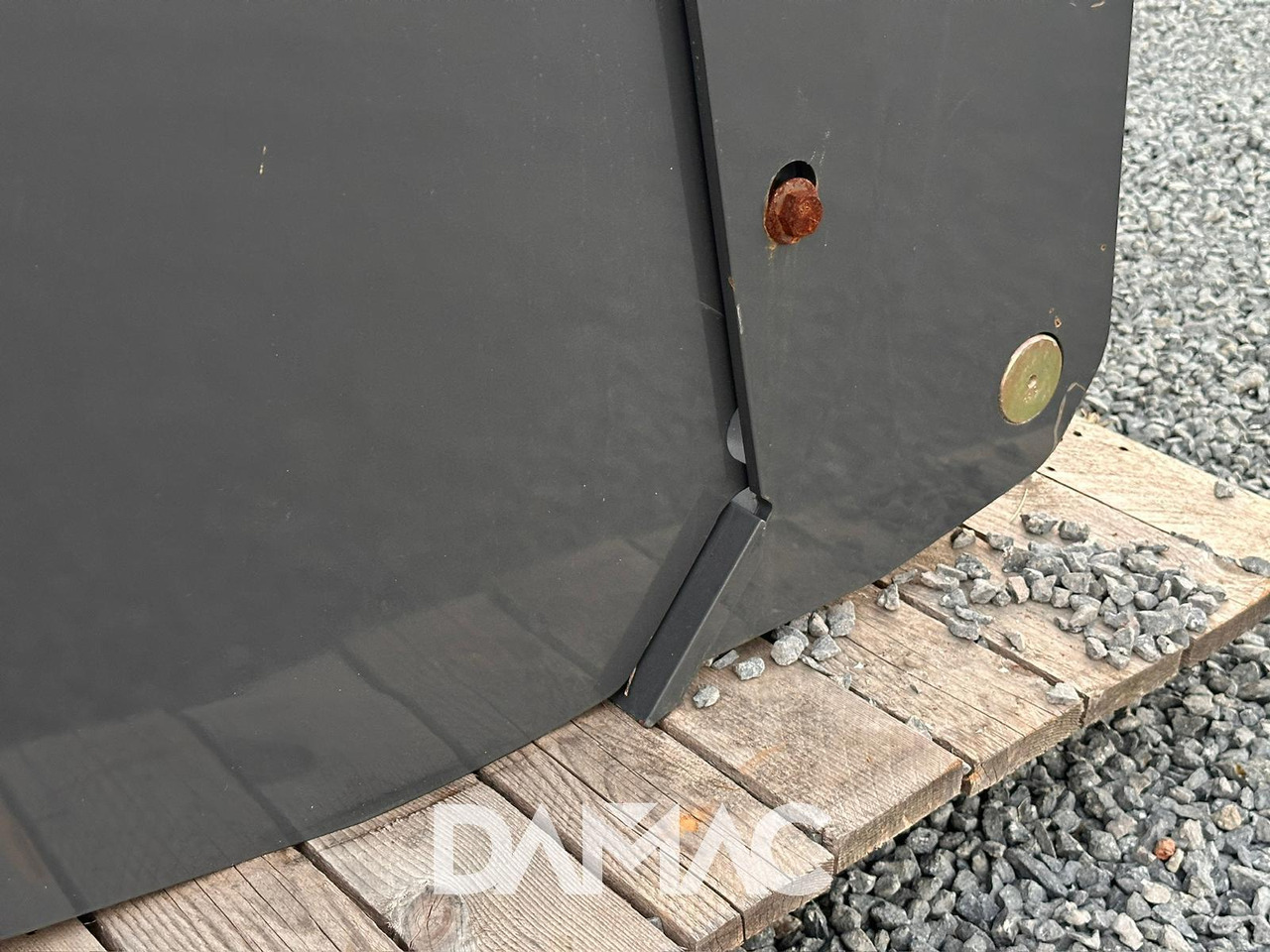 NEW HOLLAND 220 - Ковш для погрузчика: фото 5 NEW HOLLAND 220 - Ковш для погрузчика: фото 5