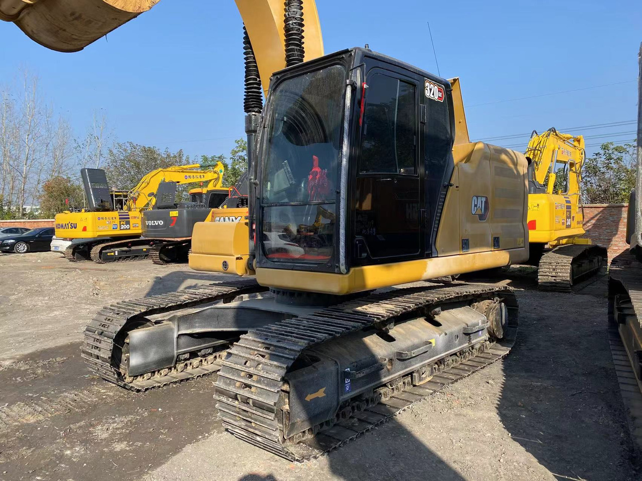 CATERPILLAR 320GC - Гусеничный экскаватор: фото 3 CATERPILLAR 320GC - Гусеничный экскаватор: фото 3