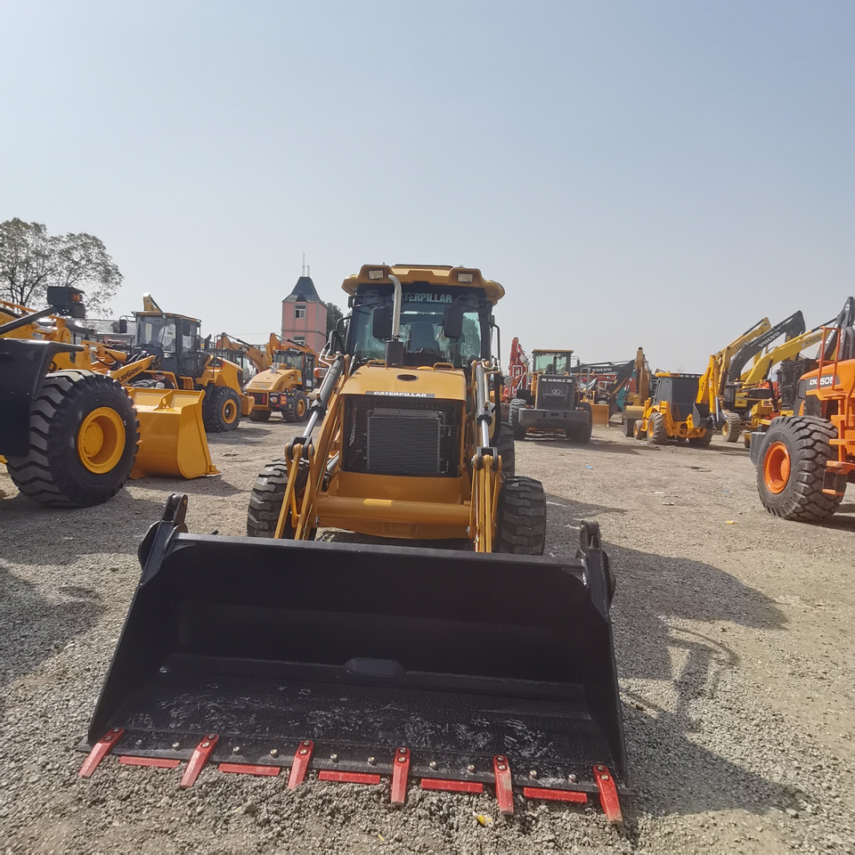 Новый Экскаватор-погрузчик CATERPILLAR 420F: фото 10 Новый Экскаватор-погрузчик CATERPILLAR 420F: фото 10