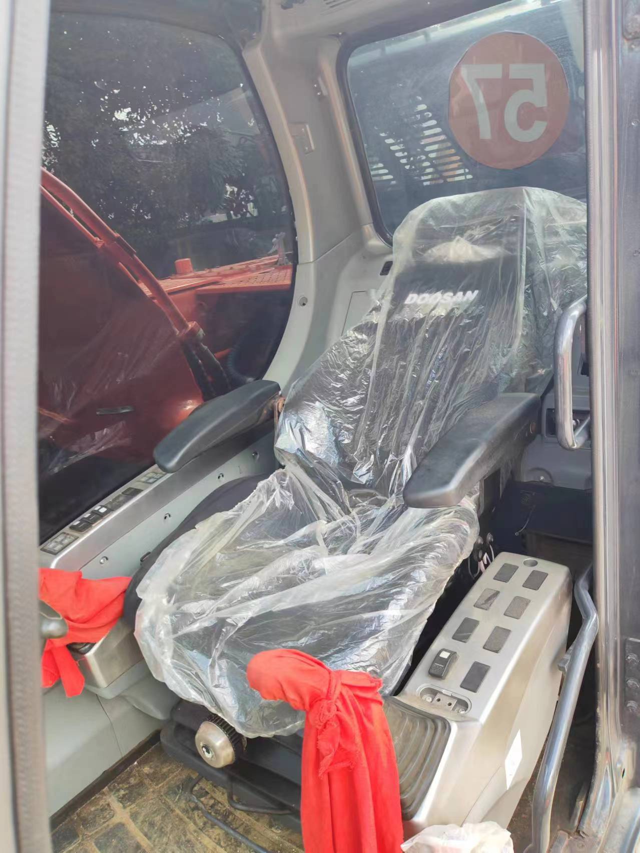 DOOSAN DX225 лизинг DOOSAN DX225: фото 10 DOOSAN DX225 лизинг DOOSAN DX225: фото 10